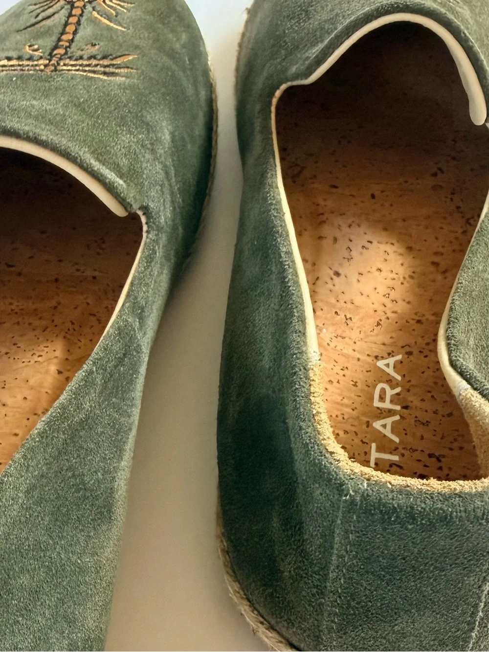 Patara smoking slipper